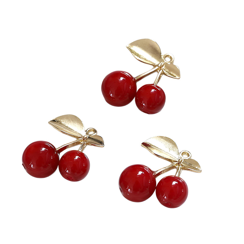 Cherry, Brass, Charm y Pendant