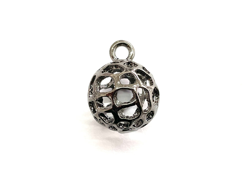 Round Pendant with Design