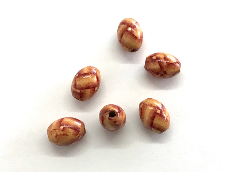 Wooden beads with design